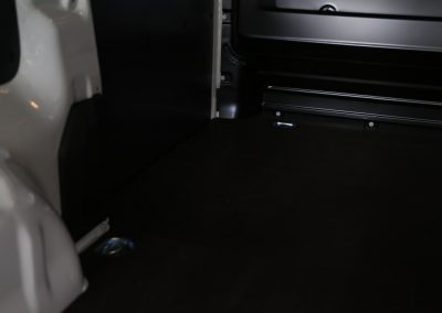 Podlaha a výdřeva Toyota (6)